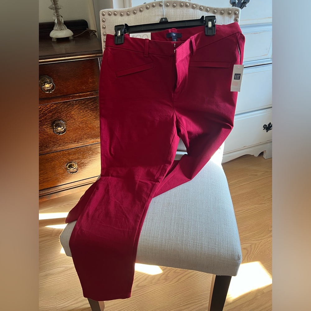 GAP Woman’s Burgundy Chinos